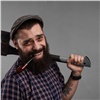 Житель поселка Красноярского края грозился убить соседа топором