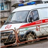 Под Красноярском скорая помощь не смогла подъехать к дому из-за большого количества снега 
