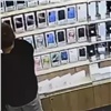 В Красноярске двух братьев из Иркутска будут судить за кражу смартфона (видео)