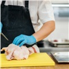 В Красноярске запретили производство куриной продукции в жилом доме после жалоб на запах тухлятины и крыс