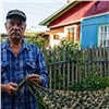 Сотрудник МВД на пенсии из Емельяновского округа сплел 400 метров сетей для фронта