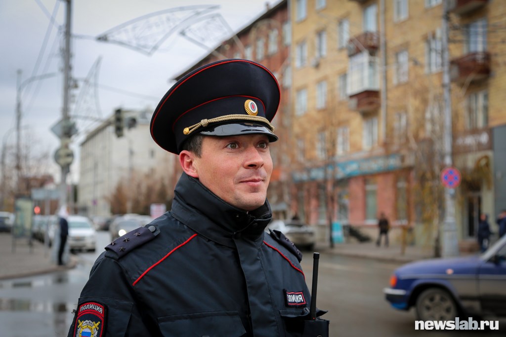 Фото участкового полиции. Гриц Александр Красноярск. Участковый центрального района. Участковые центрального района Красноярска. Брагарь Александр Участковый.