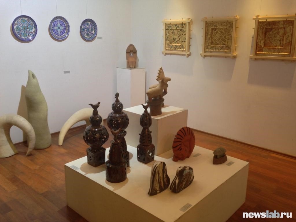 Музей сибирская береста ложкина. Народные ремесла сибири. Сибирские народные промыслы. Колывань сувениры. Прикладное искусство сибири.