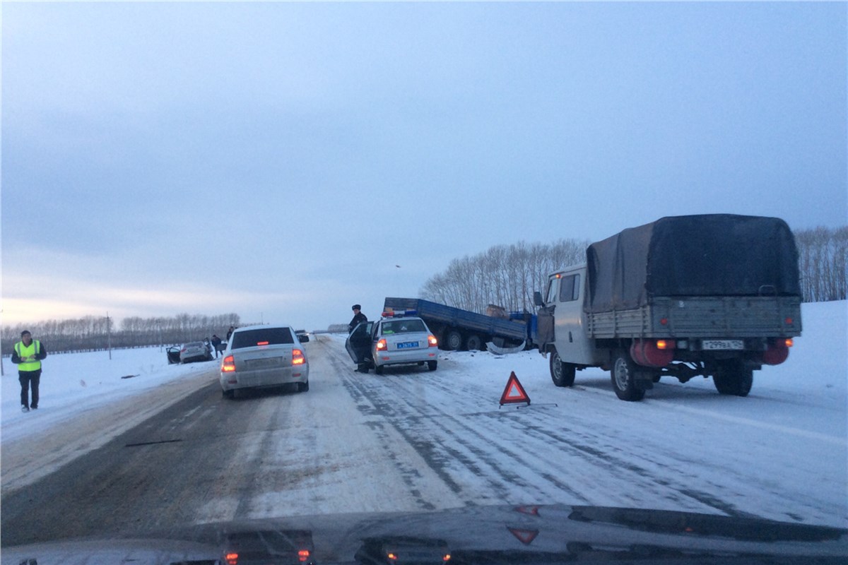 В ДТП на трассе Назарово-Шарыпово погиб пассажир иномарки / Происшествия  Красноярска и Красноярского края / Newslab.Ru