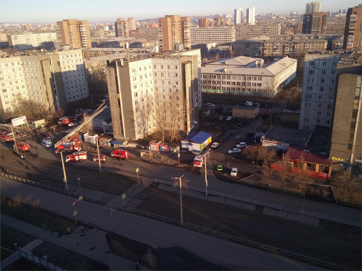 В общежитии на Щорса произошел пожар (видео) / Происшествия Красноярска и  Красноярского края / Newslab.Ru