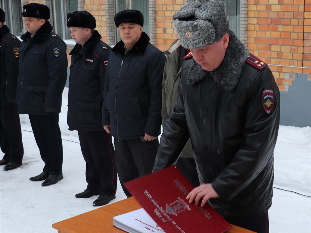 Полиция красноярского края. Денис Сумин Дивногорск. Полицейский Денис Сумин Красноярск. Генерал Лычковский Красноярск. Красноярская область полиция.