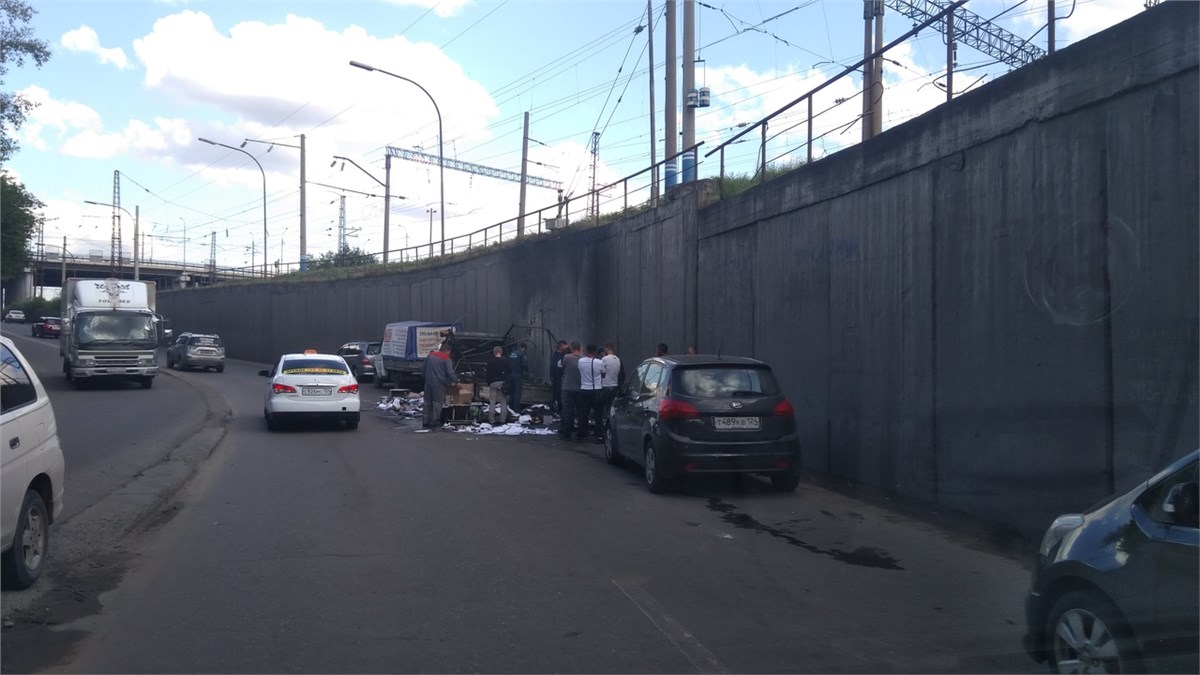 Аккумулятор взорвался»: на правобережье Красноярска на дороге сгорела  ГАЗель (видео) / Происшествия Красноярска и Красноярского края / Newslab.Ru