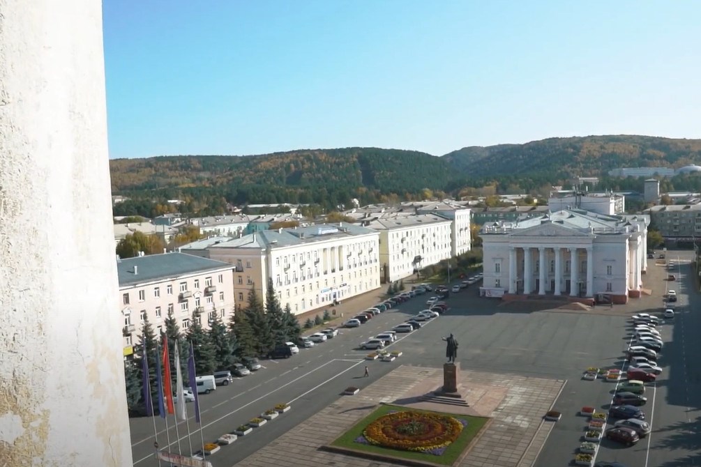 Нарисуй маршрут экскурсии в город на которой побывали маша и миша подпиши названия объектов