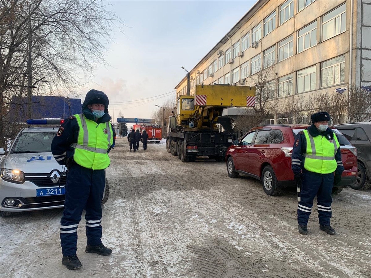 Вынесло стекла, разорвало фасад»: в Красноярске на улице Пограничников  прогремел взрыв (видео) / Происшествия Красноярска и Красноярского края /  Newslab.Ru