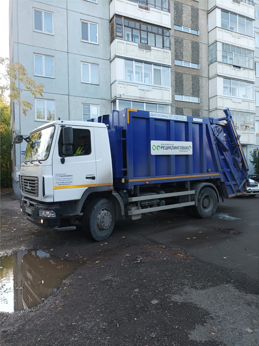 На левобережье Красноярска на маршруты вышли новые современные мусоровозы /  Новости общества Красноярска и Красноярского края / Newslab.Ru